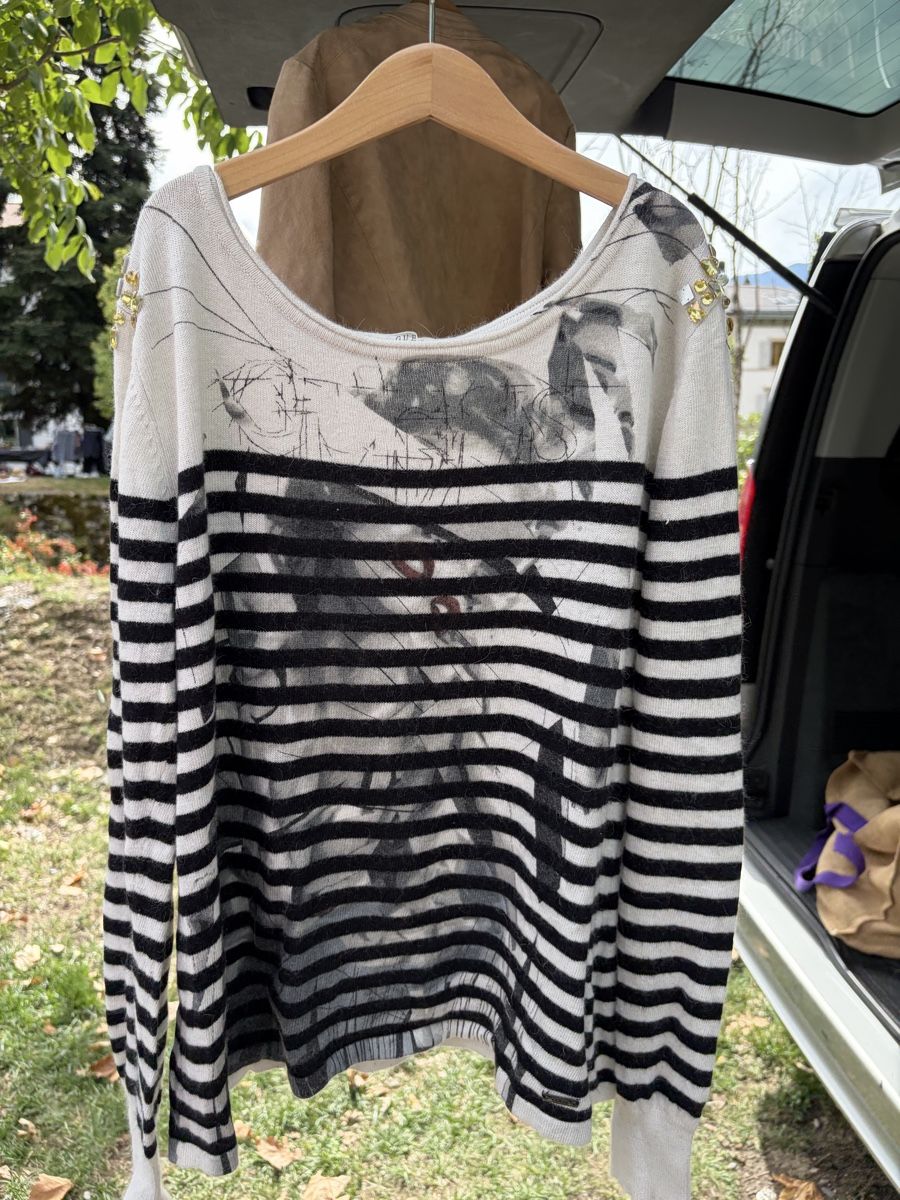Guess Pulls & Sweat-shirts: Pull GUESS taille S  – D'occasion à Evionnaz par kat_nv9f
