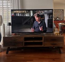 TV Lowboard „Tamati“ aus massivem Pinienholz