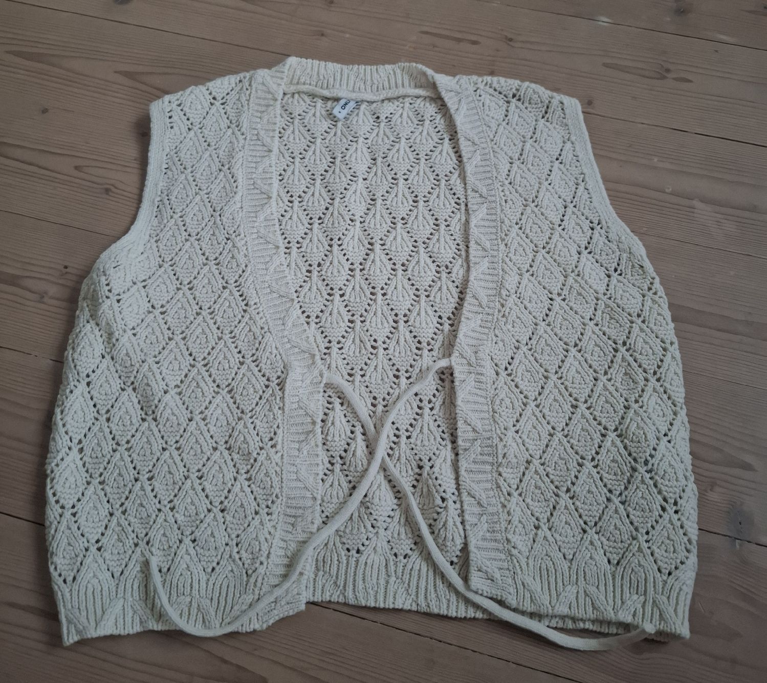 Only Gilet & Giacche senza maniche: Weste von Only – Usato da Frauenfeld venduto da Hardy2025