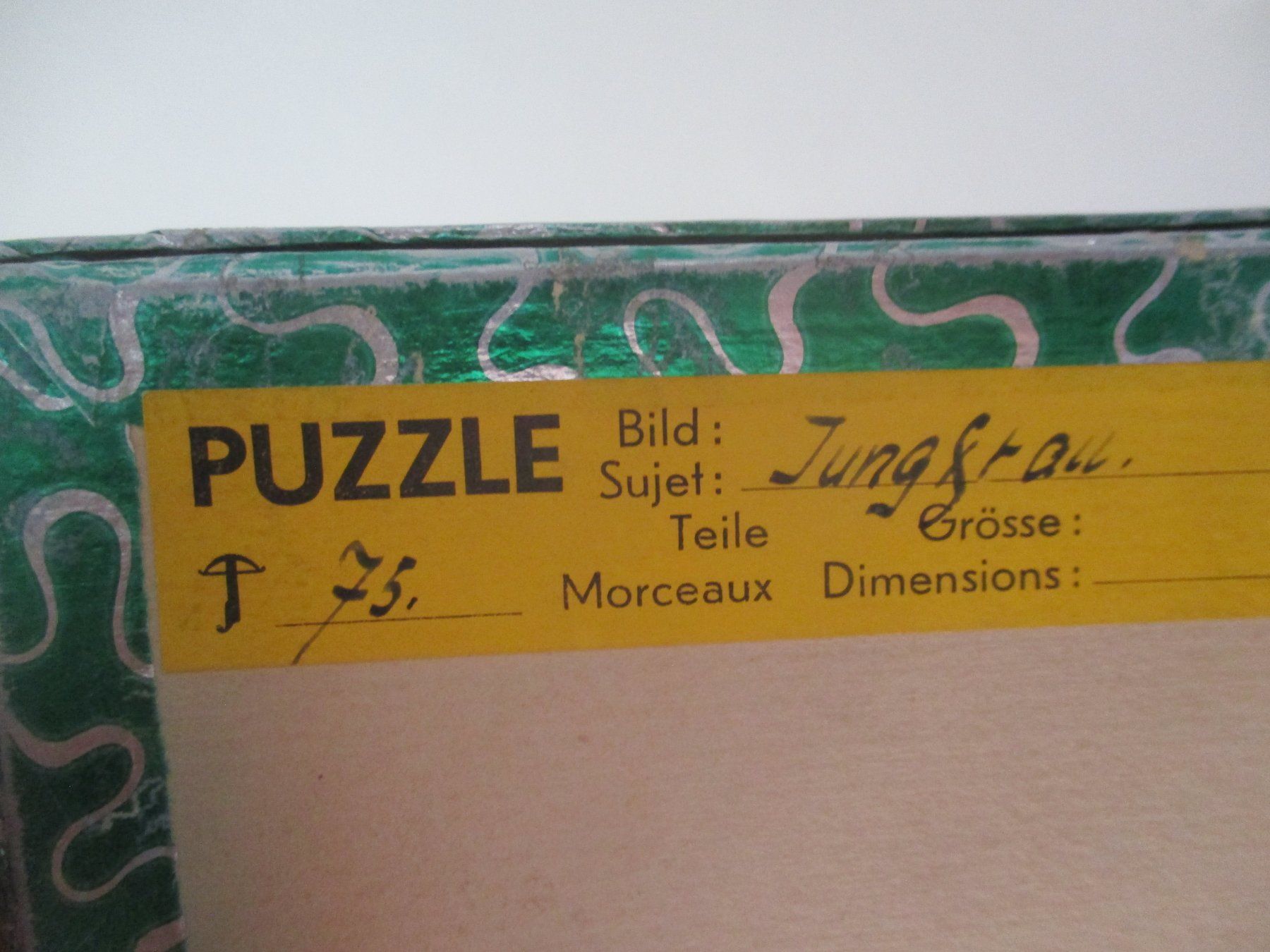 Penelope Puzzles: Penelope Holzpuzzle Jungfrau – Gebraucht aus Birsfelden von alles-muss-raus 1