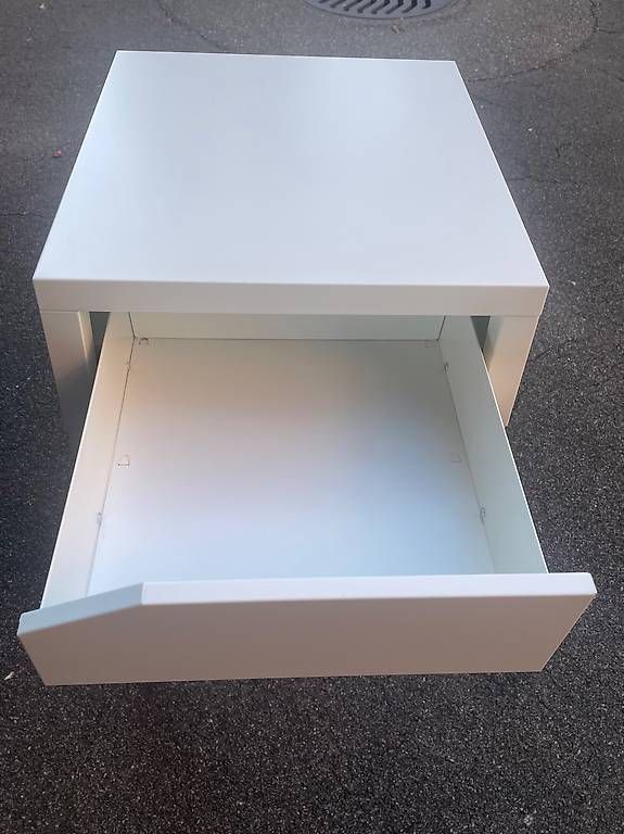 Ikea Tables de nuit: Ikea selje nachttisch – D'occasion à Dübendorf par Aber_trotzdem 2