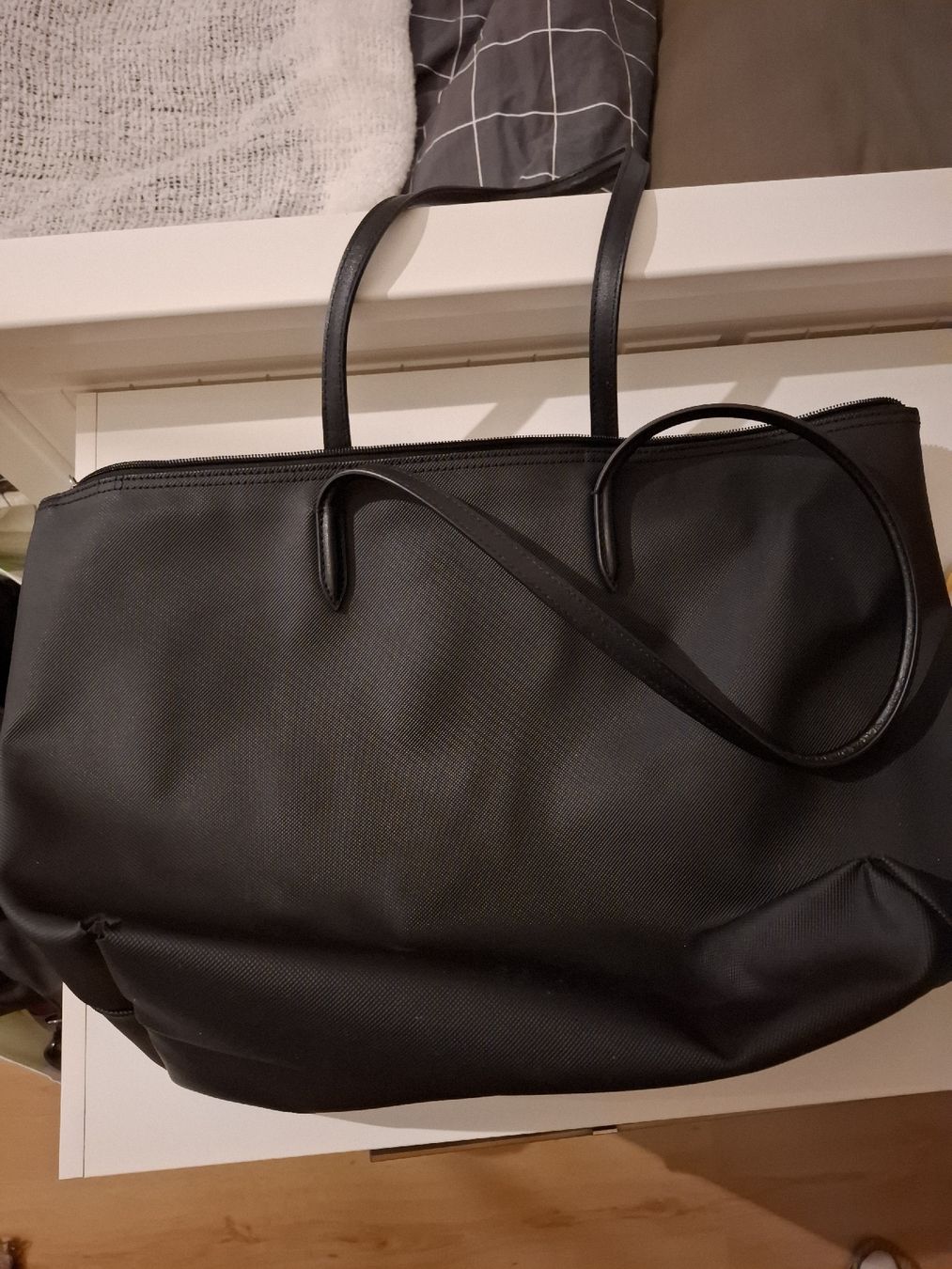 Lacoste Borse da donna: sac à main Lacoste – Usato da La Chaux-de-Fonds venduto da emm_9r5v 1