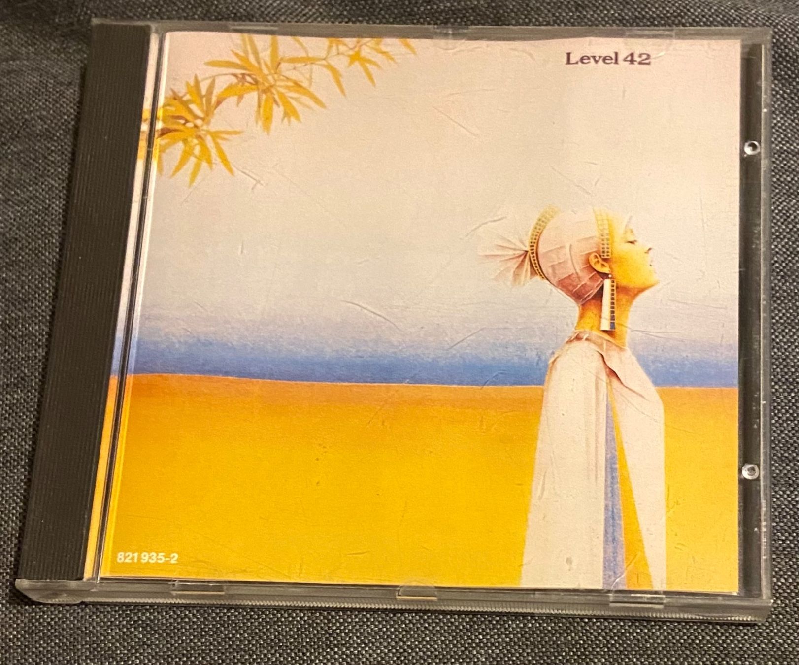 CD: Level 42 - Level 42 (1981) CD – Usato da Luzern venduto da Lycka