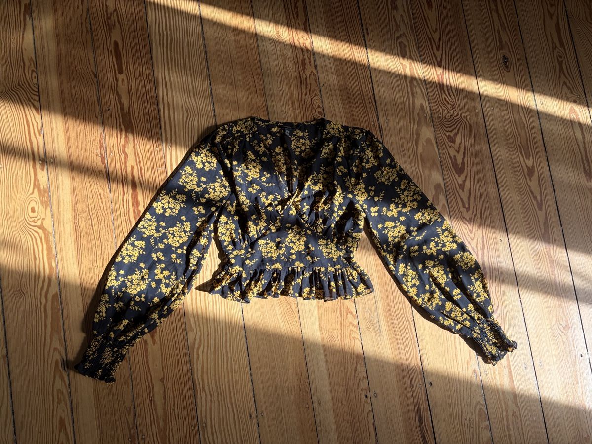 Camicette: Hongkong brand spring/summer  Floral Blouse S – Nuovo e nell'imballaggio originale da Basel venduto da 550_ckp6