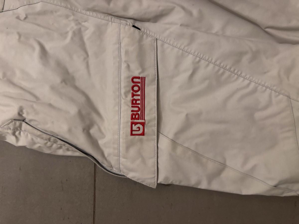 Burton Pantaloni: Pantalon Snowboard Burton crème – Usato da Muri b. Bern venduto da YSA 2
