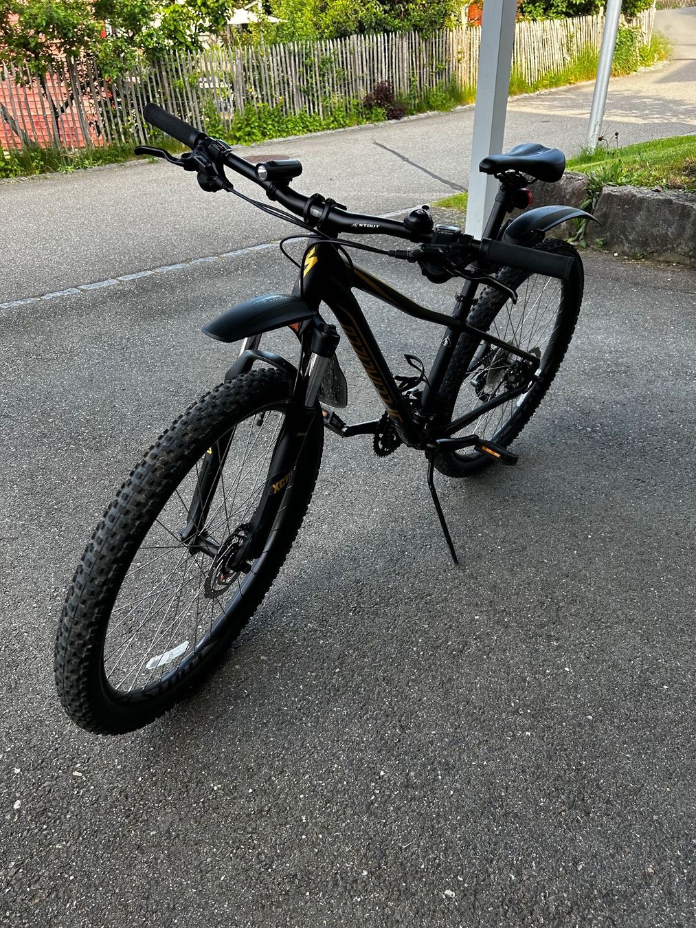 Specialized Velos: Mountainbike Specialized Grösse S – Gebraucht aus Lauwil von  2