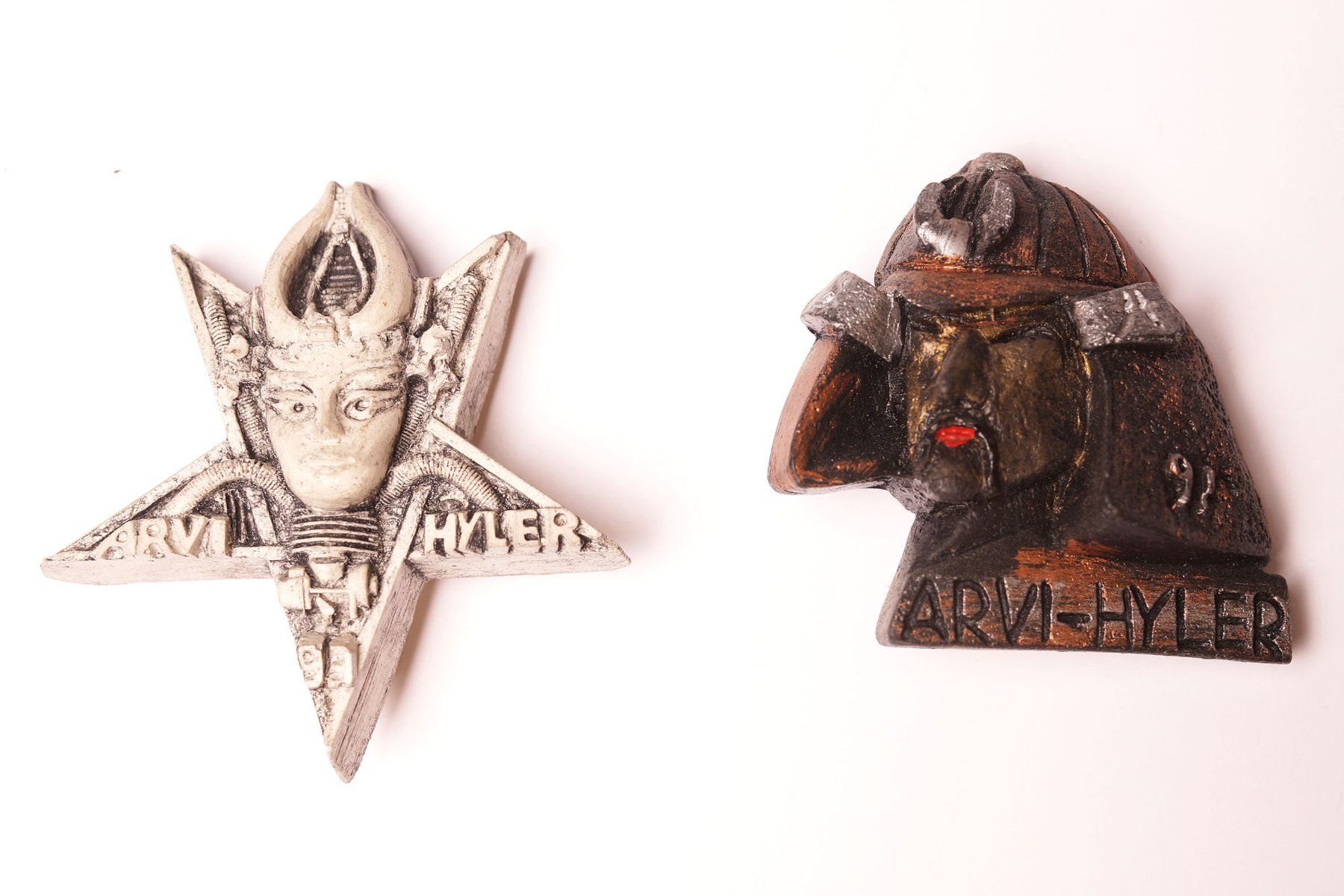 Placchette & Badge: Diverse Plaketten Arvi-Hyler Kerns – Usato da Buochs venduto da chicco64 6