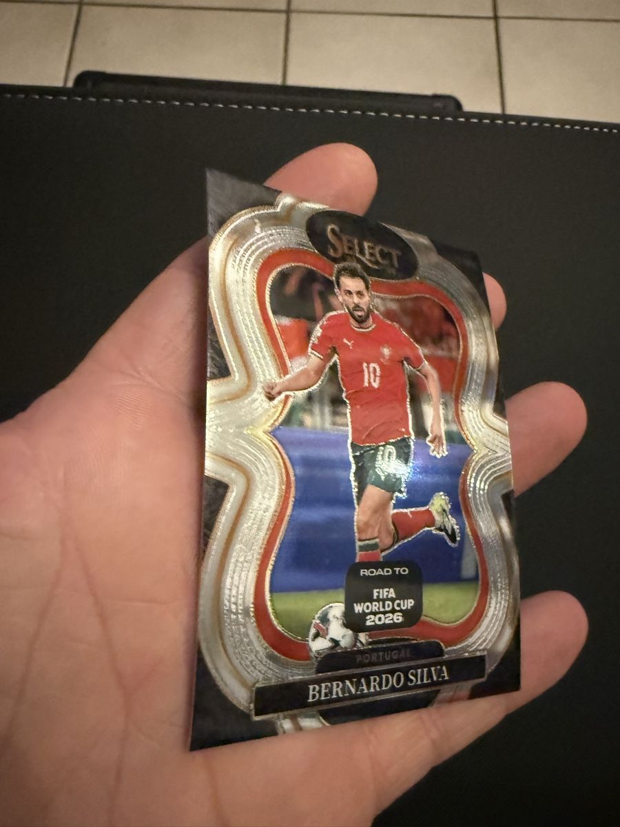 Panini Carte collezionabili: Panini select WM26 Bernardo Silva – Nuovo (secondo la descrizione) da La Chaux-de-Fonds venduto da Chacha99 1