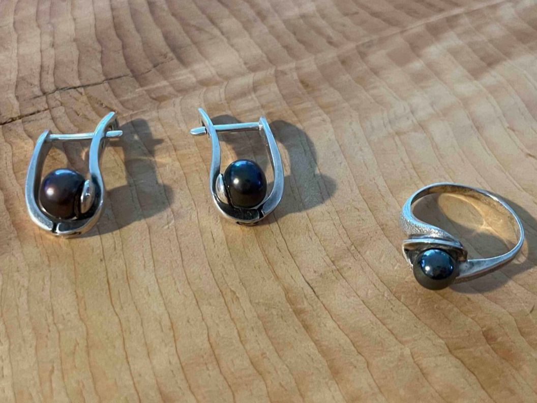 Orecchini pendenti & Orecchini a lobo: Silber Ring & Ohrringen mit Perlen | Ensemble Argent & Perle – Usato da Zürich venduto da AnnaSa 1