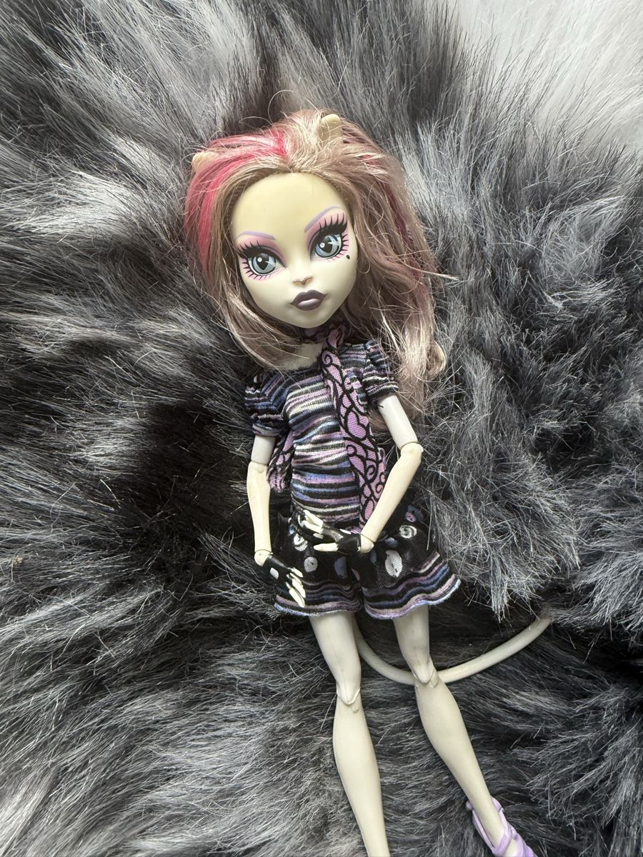 Poupées: MONSTER HIGH CATRINE DEMEW – D'occasion à La Tour-de-Peilz par Doriane.sch 1