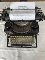 Hermes Schreibmaschine Antik, ca aus den 1940 er Jahre 