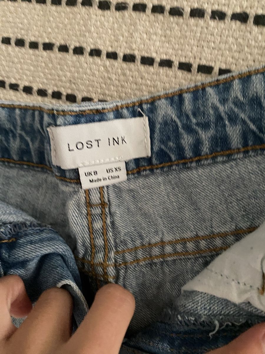 Jeans: Jeans Shorts Lost Ink mit Perlen – Usato da Zürich venduto da yae56 1