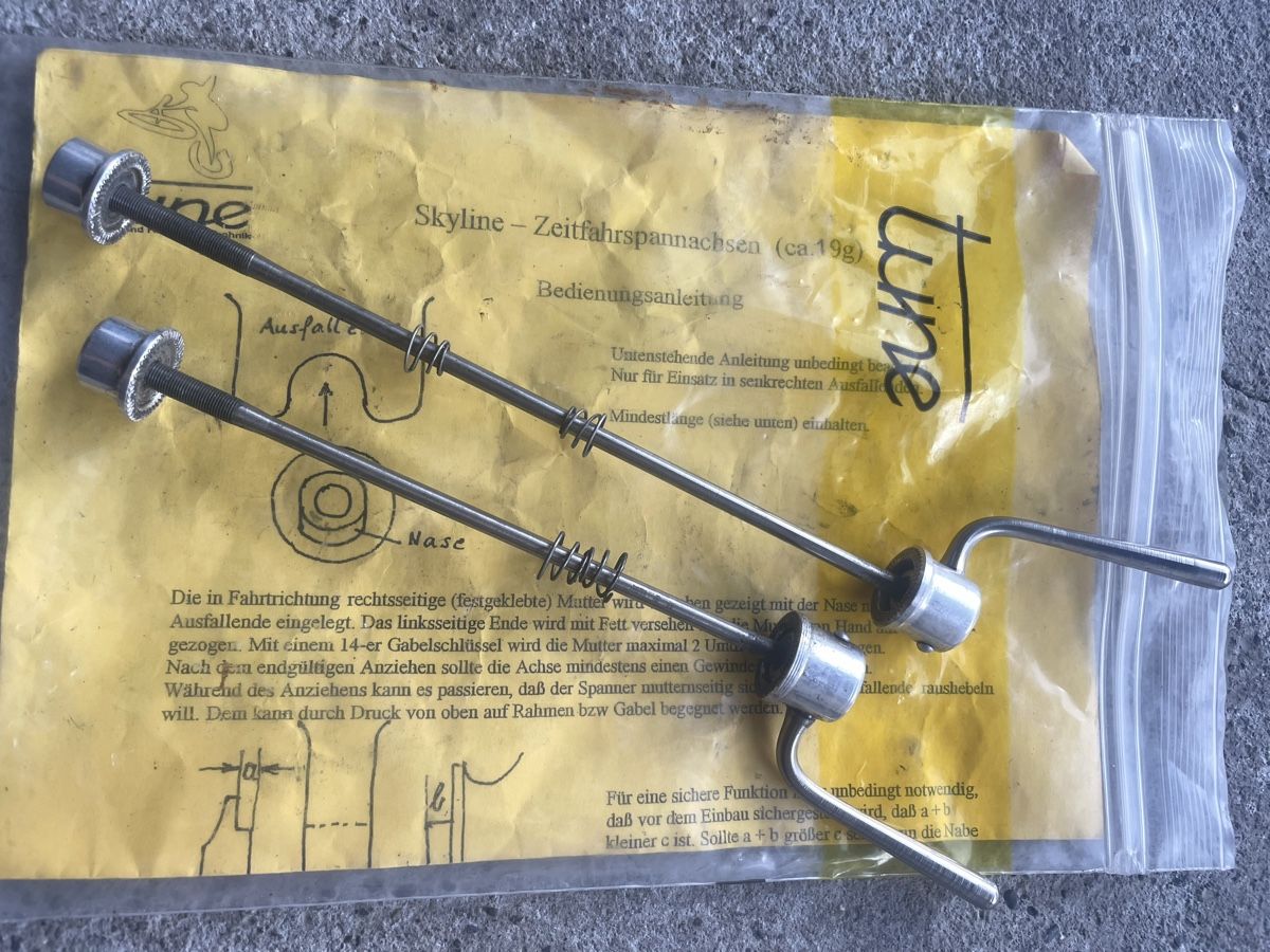 Pièces détachées: Tune Schnellspanner  – D'occasion à Matten(St.Stephan) par hjkl000