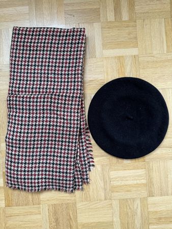 Set Béret schwarz Wolle und Schal kariert
