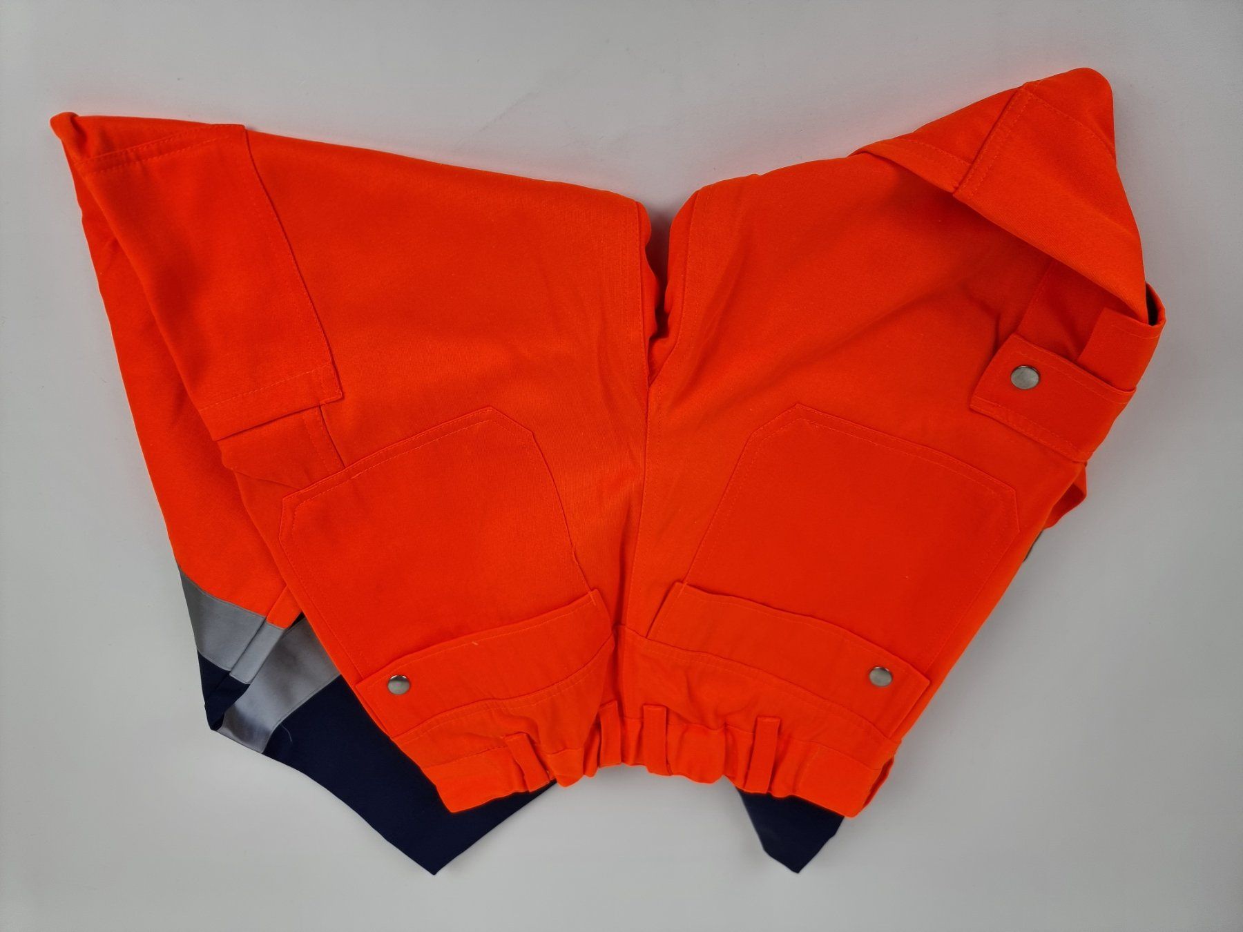 Pantalons: Arbeitshose KIWI orange – D'occasion à Urtenen-Schönbühl par Restwert_Schoenbuehl 1