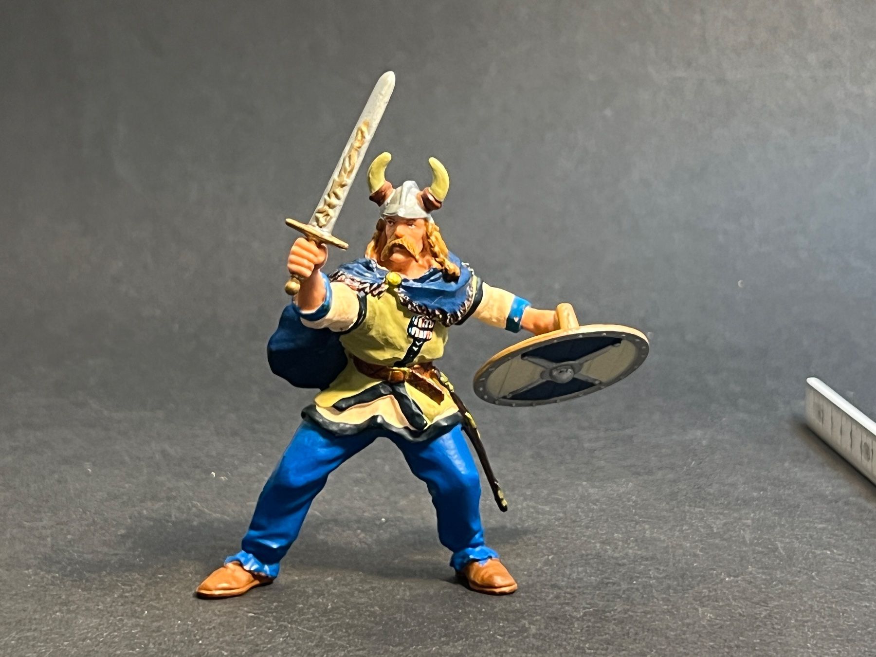 Schleich Statuette: Papo Wikinger Gladiator ähnlich Schleich Kämpfer – Usato da Ennetbaden venduto da mapa05