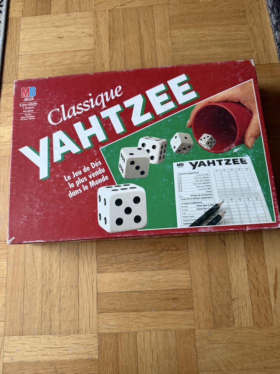 Giochi: Yahtzee jeu de société – Usato da Dombresson venduto da feline_ne