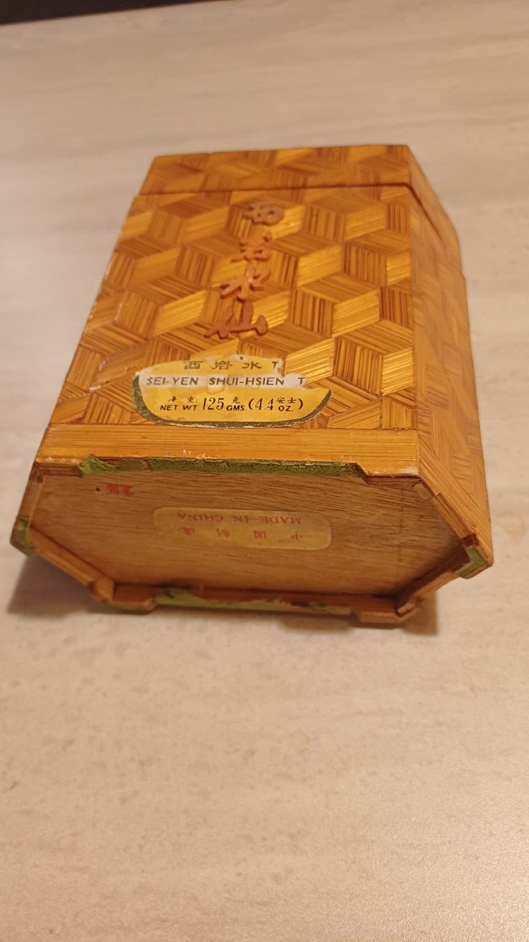 Holzartikel: Schöne Schatulle  – Gebraucht aus Flawil von Naphtali 4