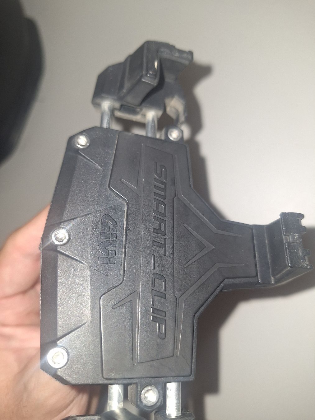 Halterungen: Givi Smart-Clip Handyhalterung – Gebraucht aus Fislisbach von captn_mah