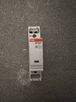 Contacter ABB 230v
