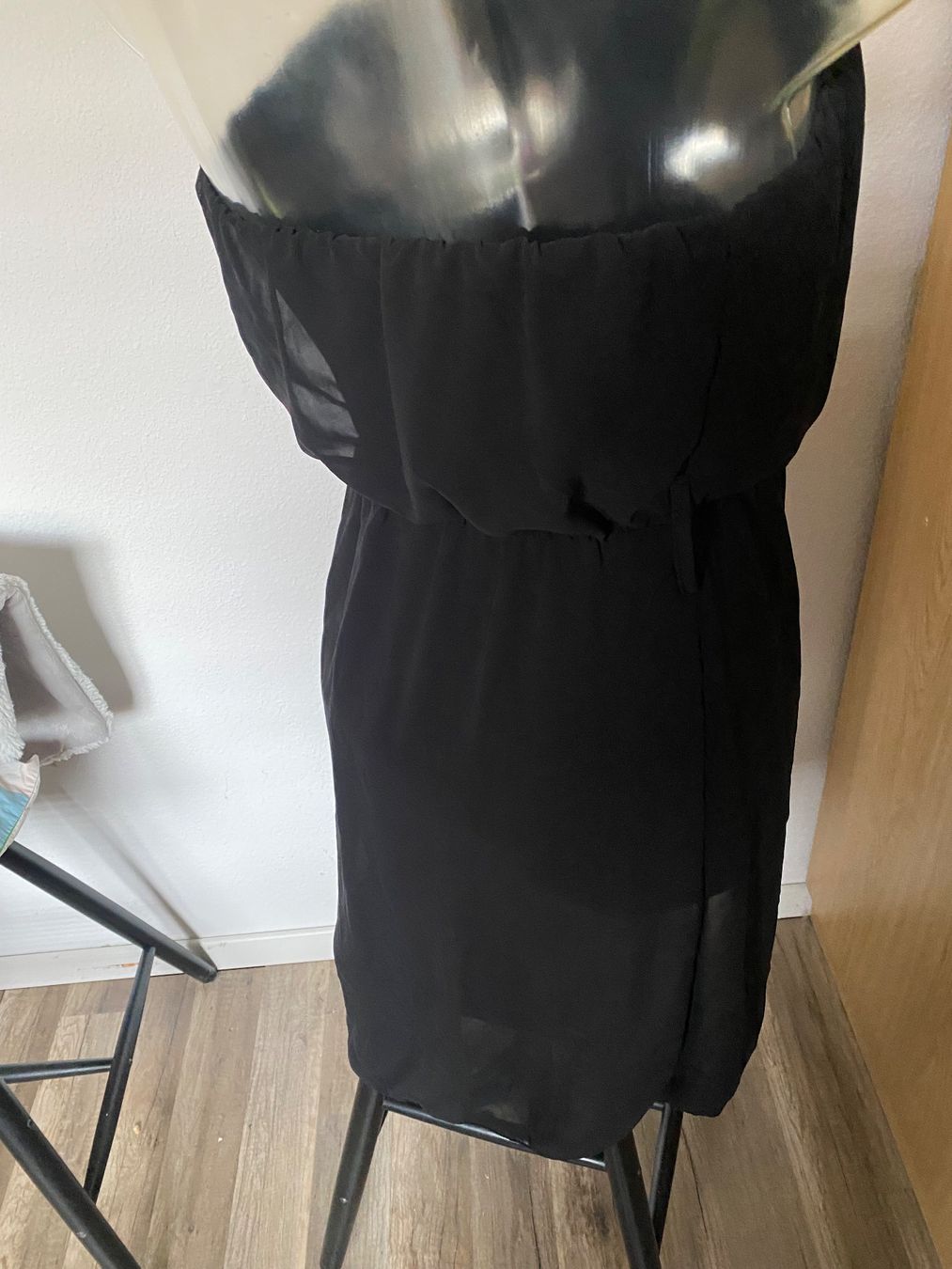 Vestiti: Cocktail/Partykleid schwarz Grösse S – Usato da Allenwinden venduto da Obalu 1
