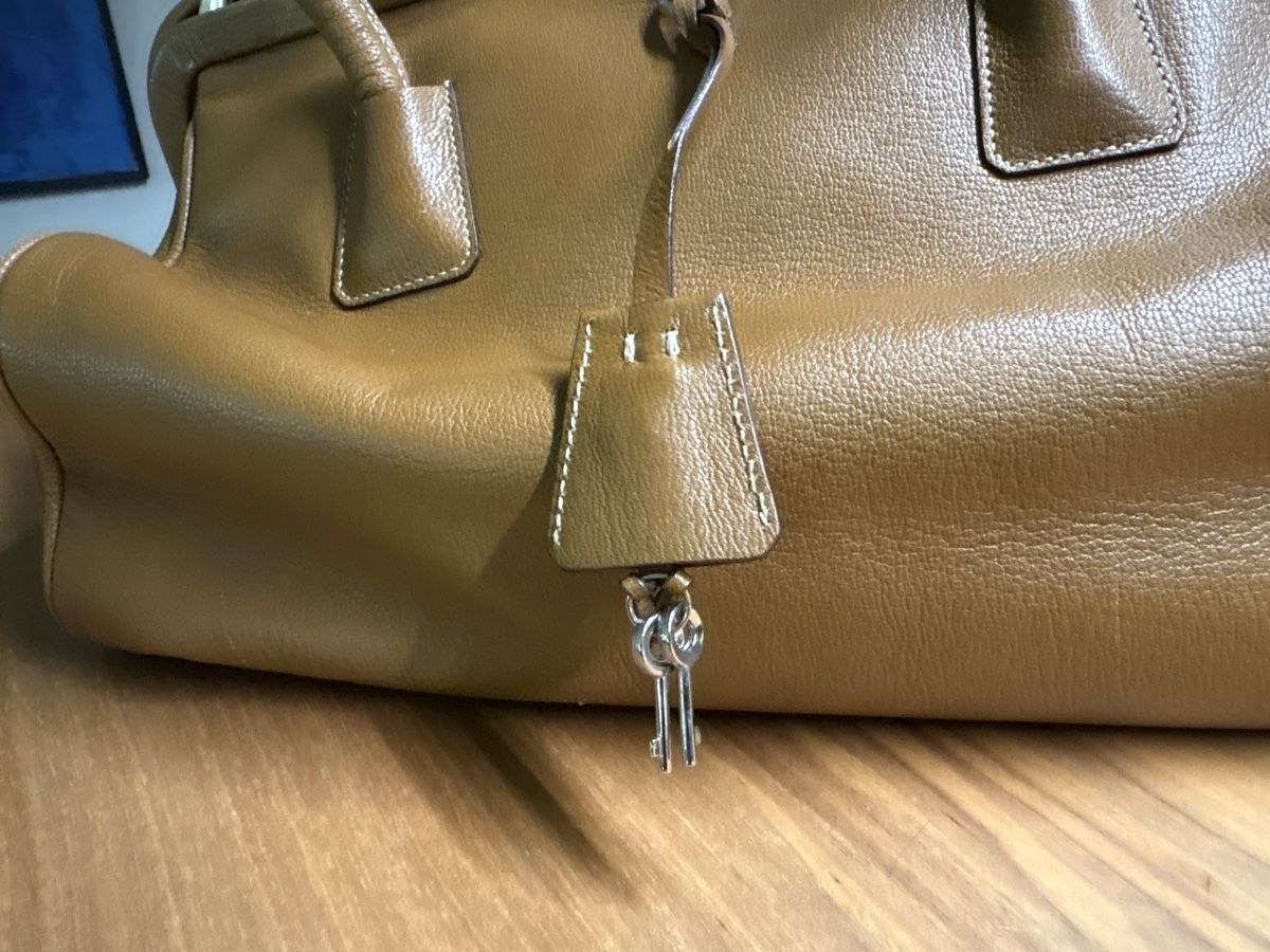 Prada Taschen für Damen: Vintage Prada Doctor bag Handtasche – Gebraucht aus Contra von bubi 5