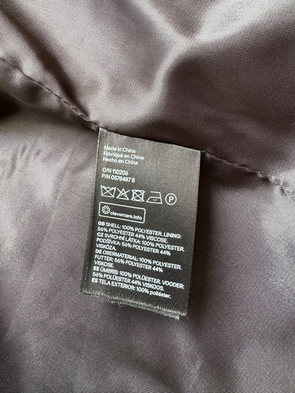 H&M Jacken: Damen Blazer  H&M,  Gr. 34,  weinrot – Gebraucht aus Siebnen von Trans-Am 6