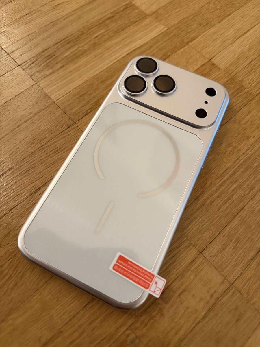 Covers & Schutzfolien: iPhone 17 Pro Max Schutzhülle – Neu und originalverpackt aus Basel von sherlock_bs