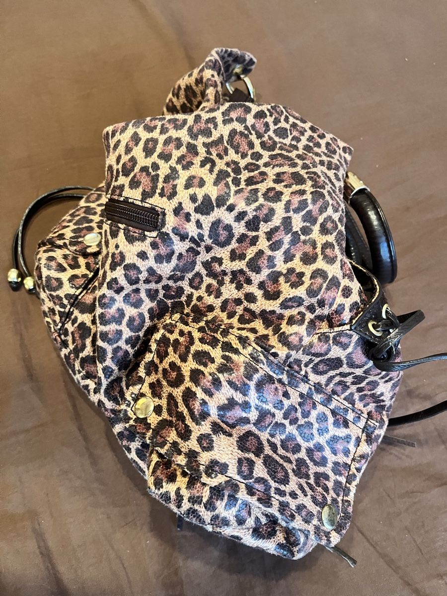 Taschen für Damen: Sac à main style Léopard  – Gebraucht aus Lausanne von son_2lq5 2