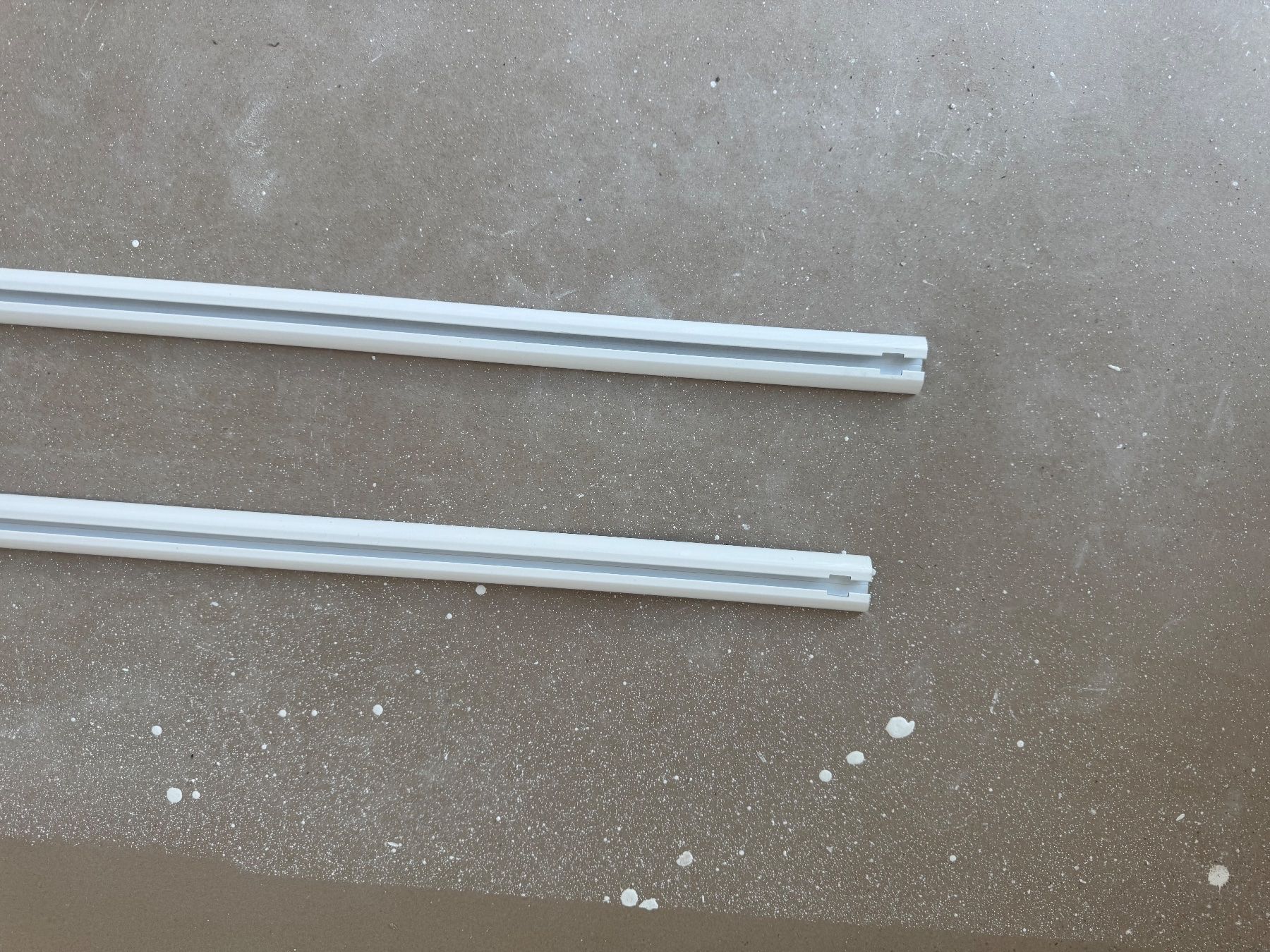 Sonstiges für Haushalt & Wohnen: 2x Professionelle Hamotec Vorhangschiene 3,125 m – Neu (gemäss Beschreibung) aus Hünenberg See von Schildkroete123 2