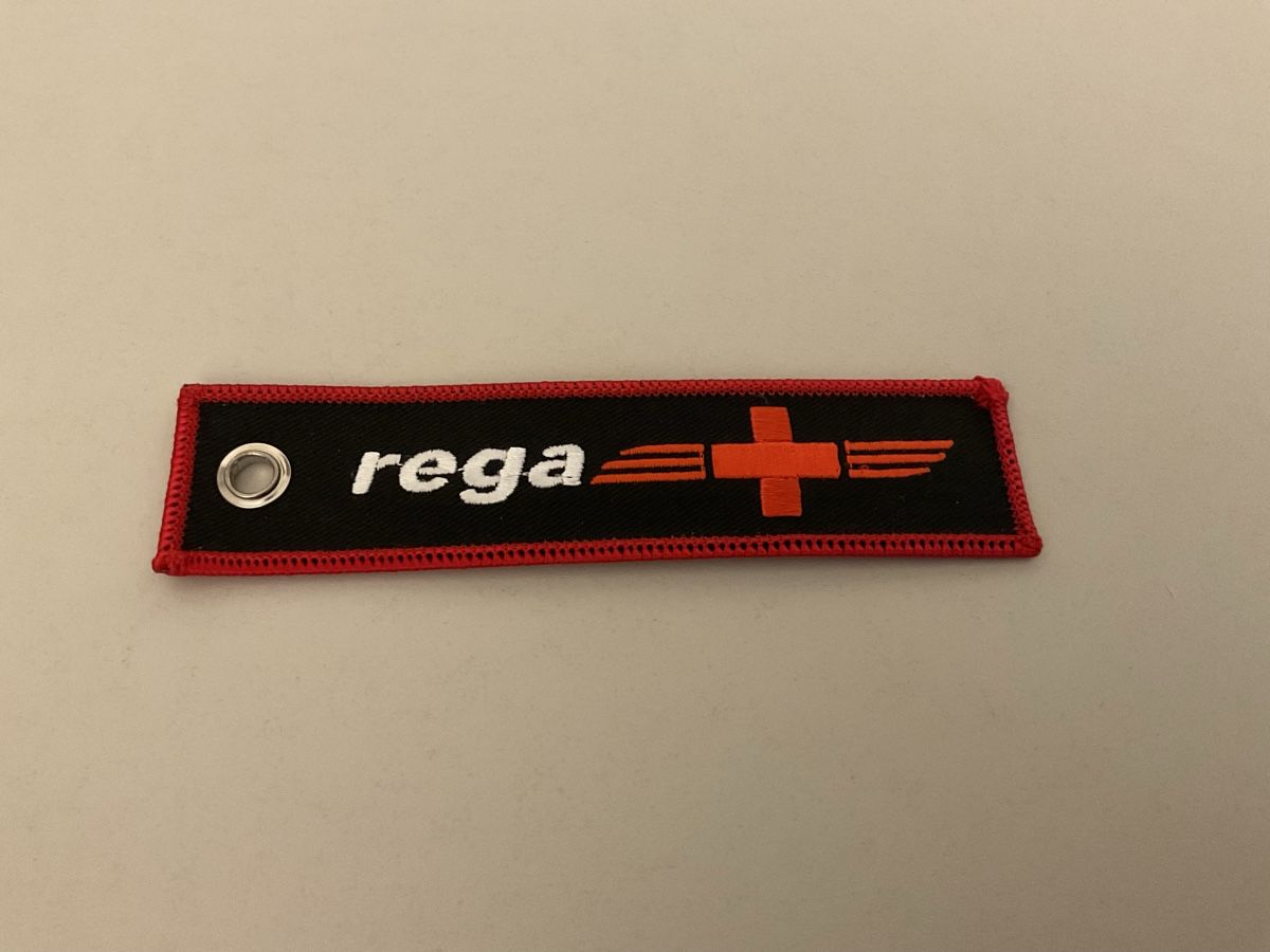 Portachiavi: REGA Schlüsselanhänger "Remove Before Flight" Rot Neu! – Nuovo (secondo la descrizione) da Holzhäusern ZG venduto da foxy_88