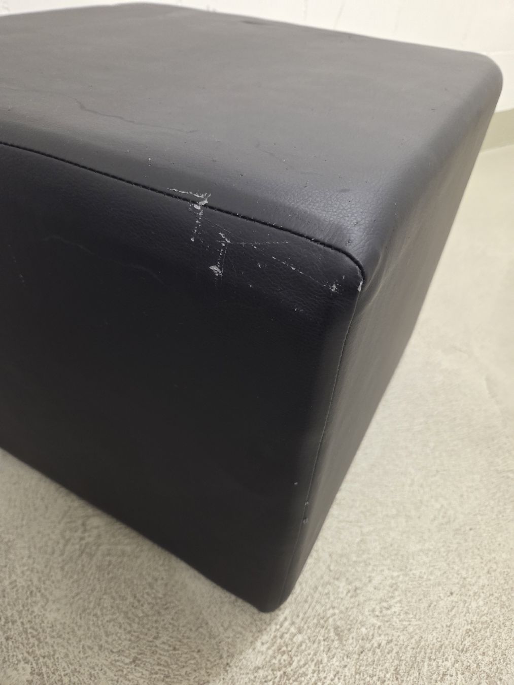 Tabourets: 3 x Hocker schwarz – D'occasion à Glattpark(Opfikon) par mammut66 1