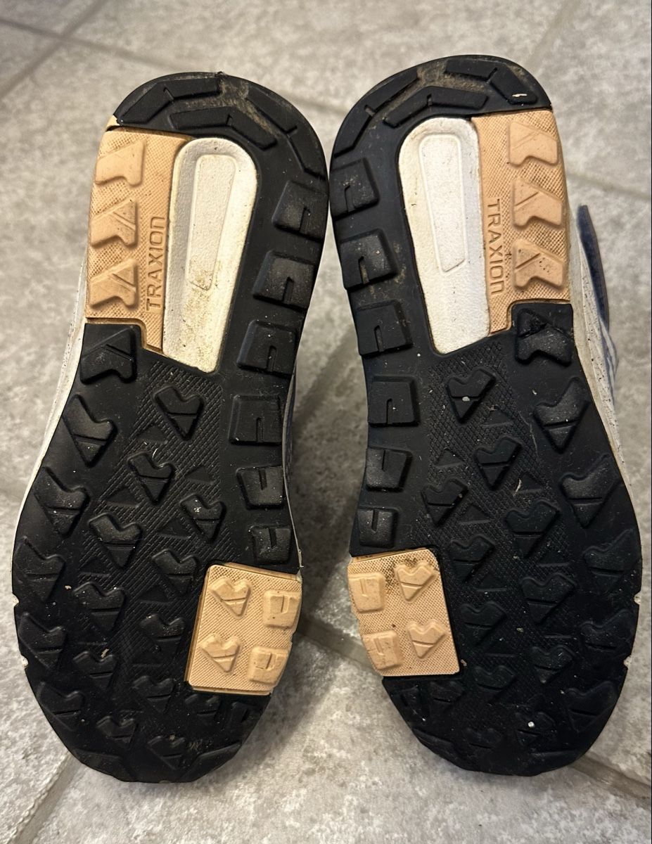 Adidas Scarpe per ragazze: Adidas Winterschuhe Gr. 34 – Usato da Oensingen venduto da dorian07 2