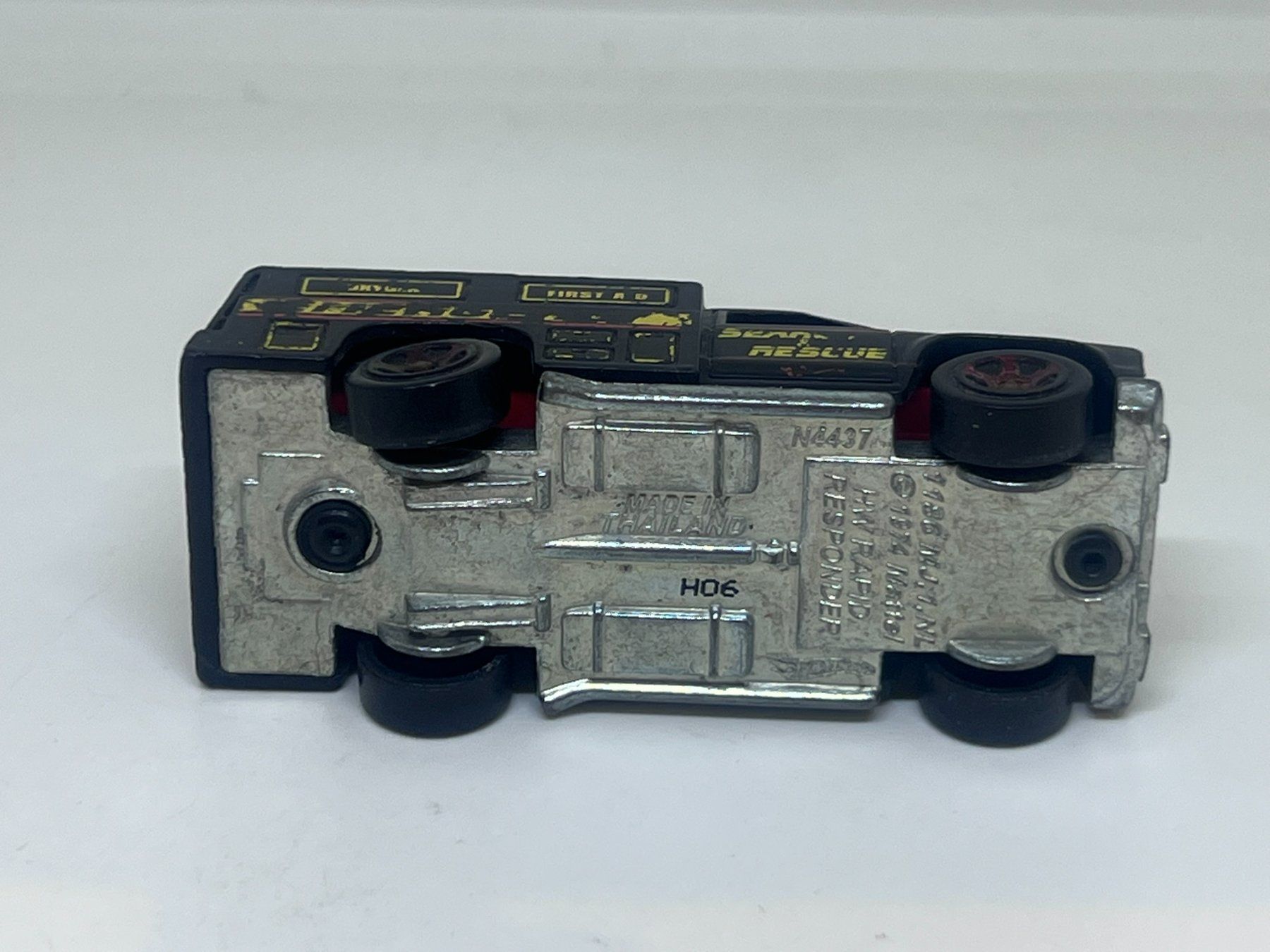 Hot Wheels Modellini d'auto: Hot Wheels HW Rapid Responder #416 – Usato da Wildegg venduto da LaaBoutique 3