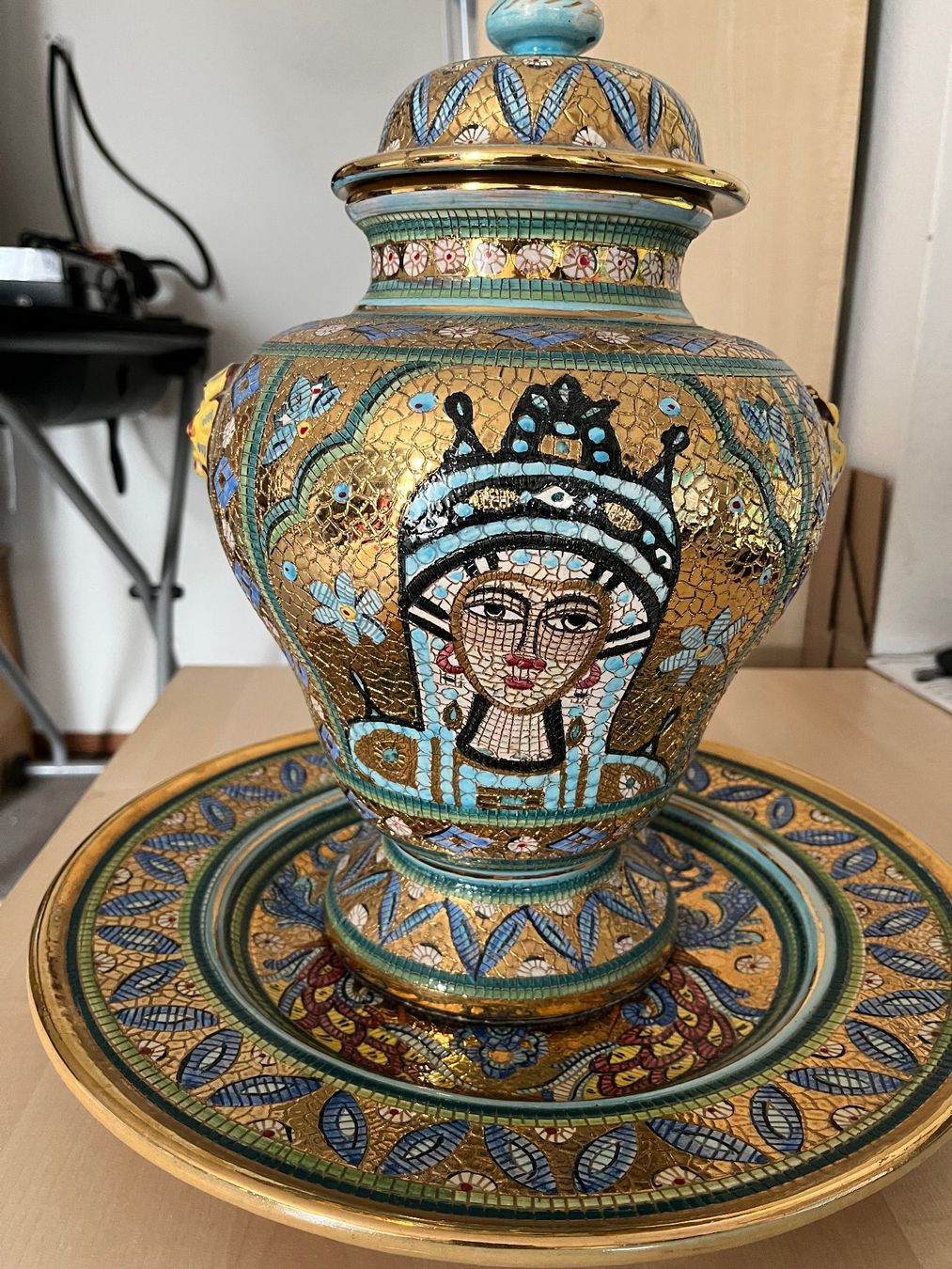 Vase & Récipients: Goldene Vase mit Teller, Mosaikmuster – D'occasion à Obfelden par Pschumi1 3