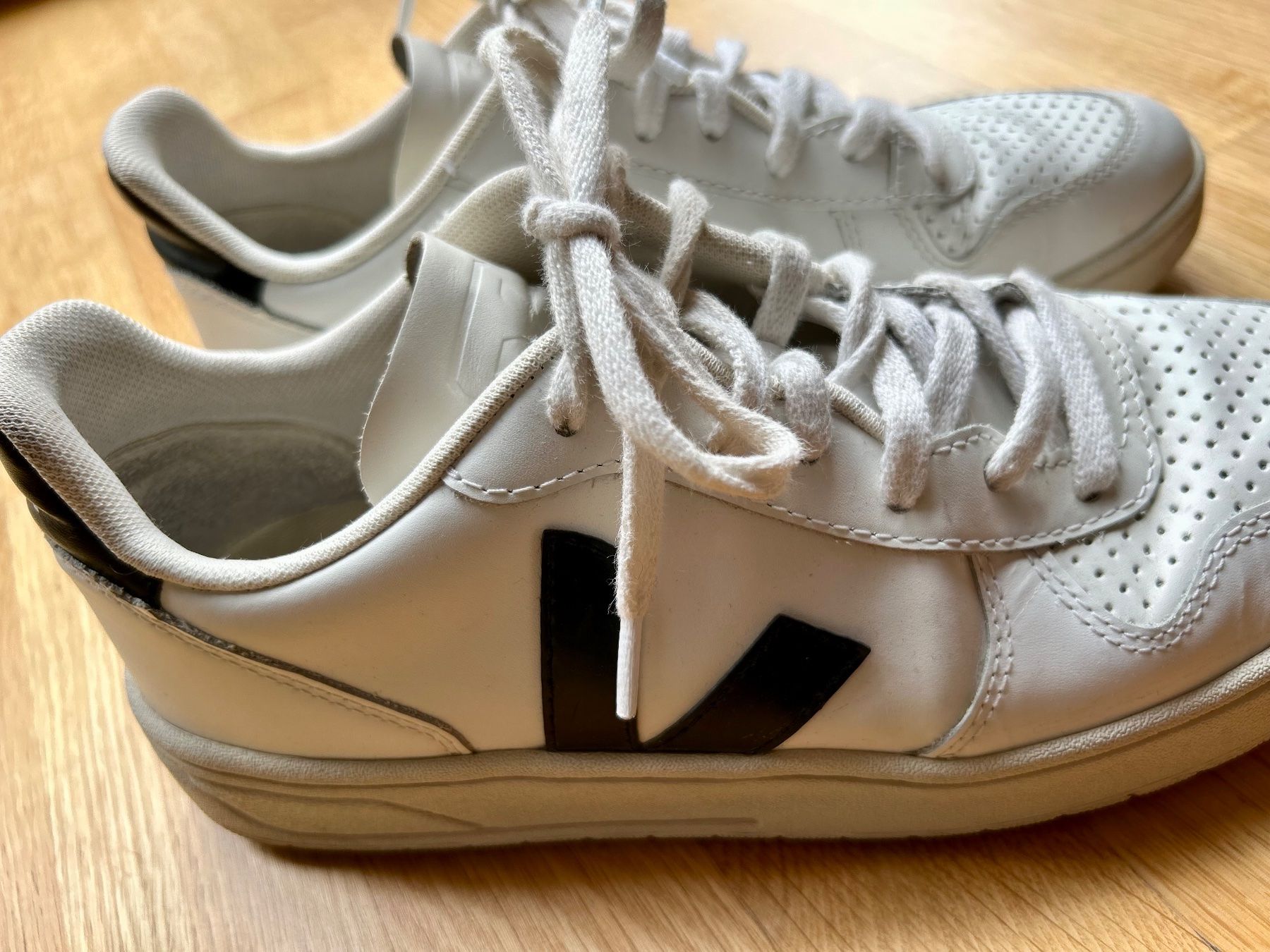Veja Scarpe da donna: VEJA Sneaker, Grösse 38 – Usato da Basel venduto da MyAn
