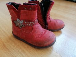 Rote Stiefel Gr 23