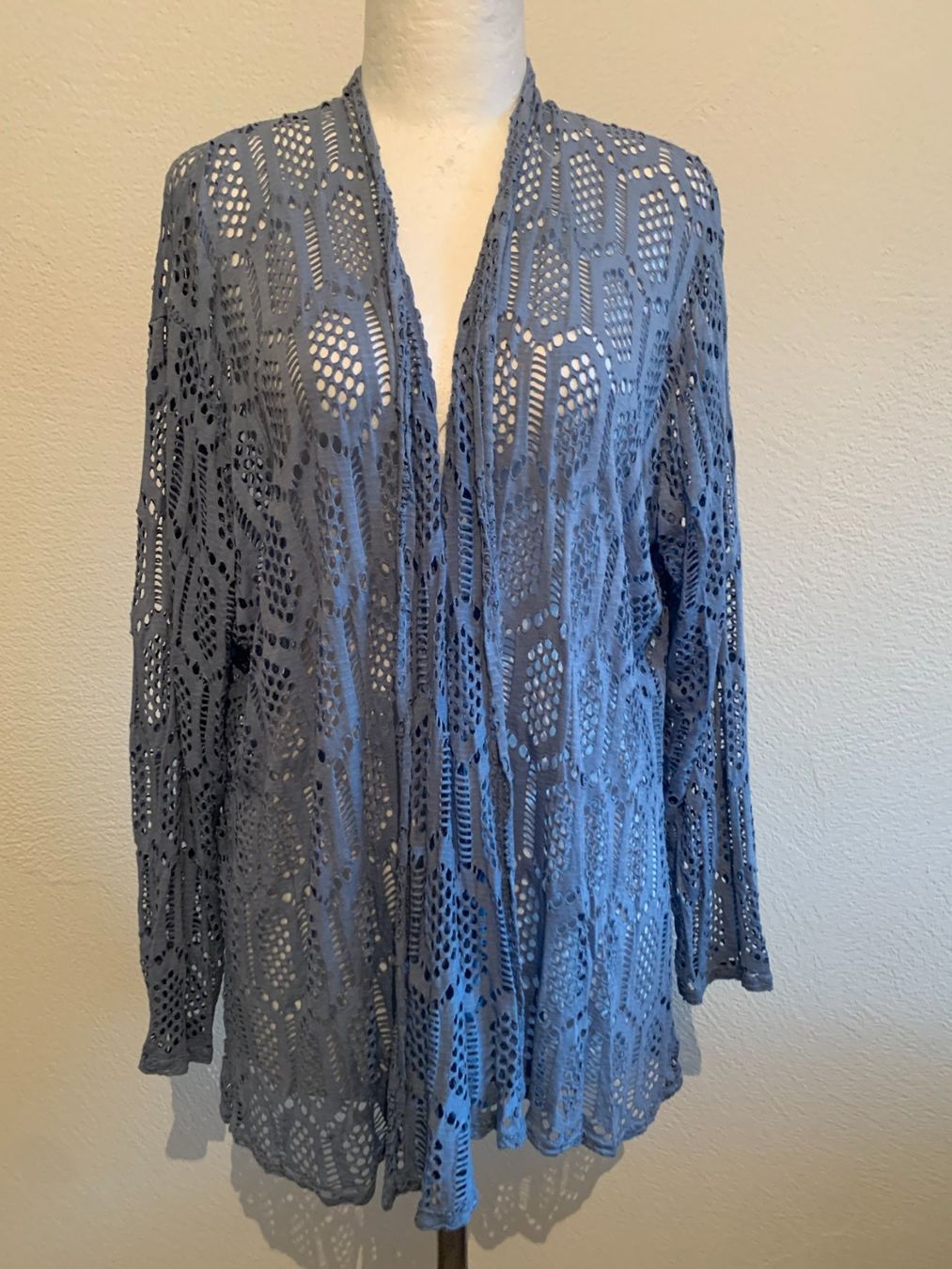 Maglioni & Felpe: Strickjacke aus Viskose, Grösse M, NEU! – Nuovo (secondo la descrizione) da Altendorf venduto da Beauty_Girl83
