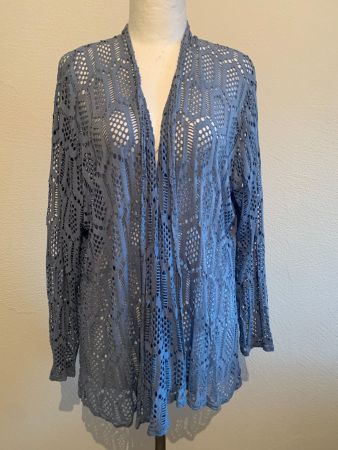 Strickjacke aus Viskose, Grösse M, NEU!