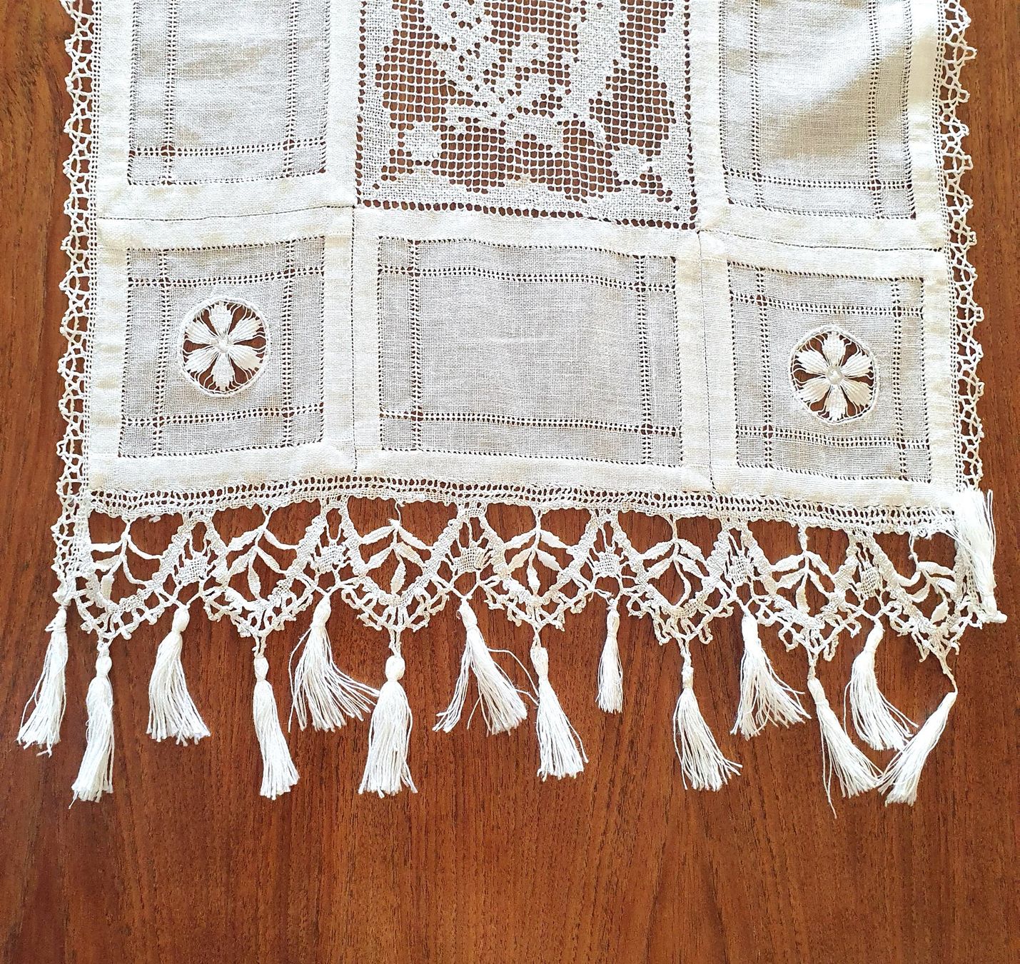 Altra biancheria da tavola: Ancien napperon rectangulaire, 130 x 40 cm – Usato da Lausanne venduto da venise001 2