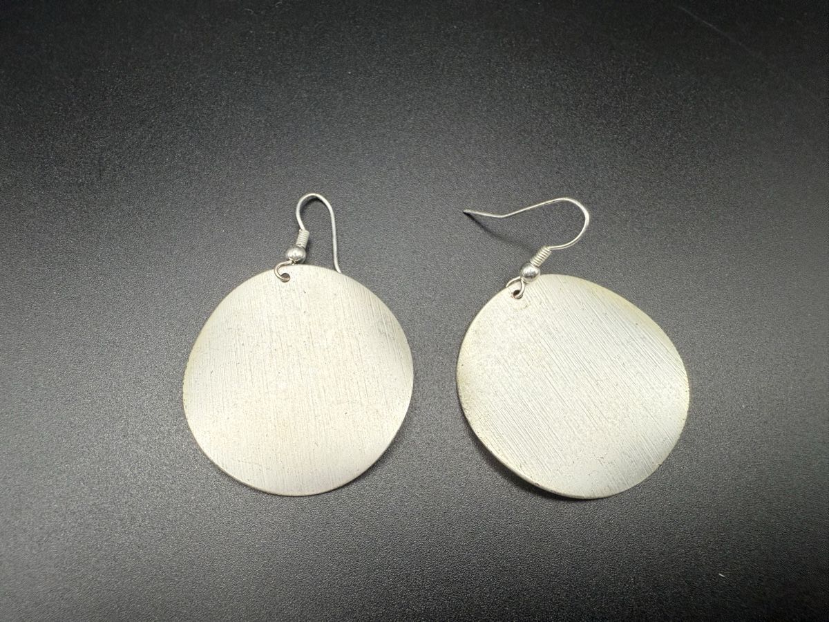 Orecchini pendenti & Orecchini a lobo: Silberfarbene Ohrhänger, Minimal-Stil – Usato da Lamone venduto da LaCantinaMagica 1