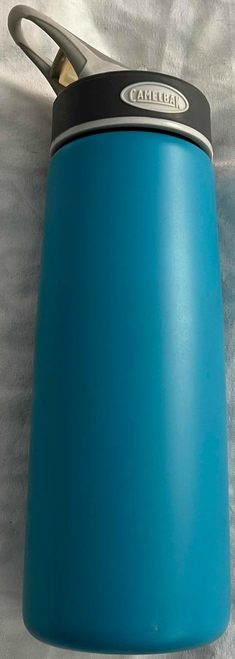 Camelbak Trinkflaschen & Thermosflaschen: Camelbak Trinkflasche 0.75 Liter – Gebraucht aus Zürich von dojoal64