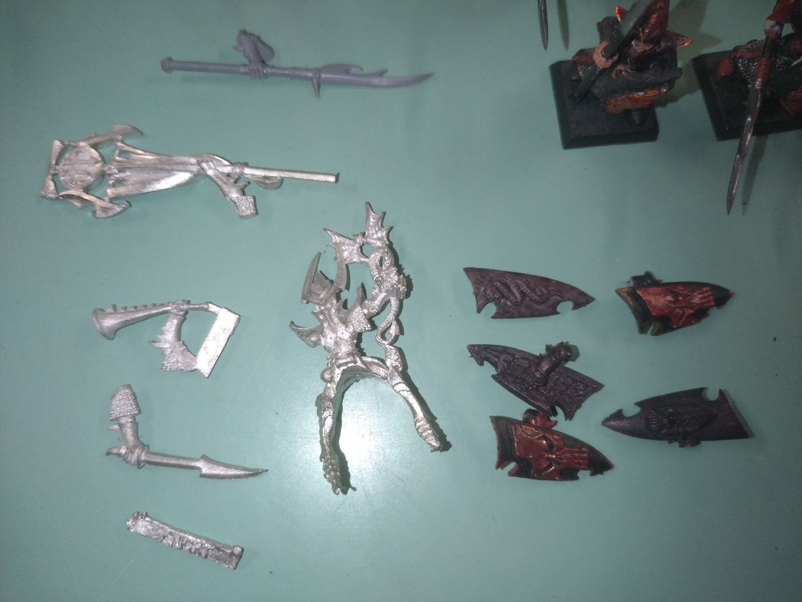 Statuette: Lot figurines Warhammer 40k Elfes Noirs, 1999 – Usato da Farvagny-le-Grand venduto da LaCaverne 1
