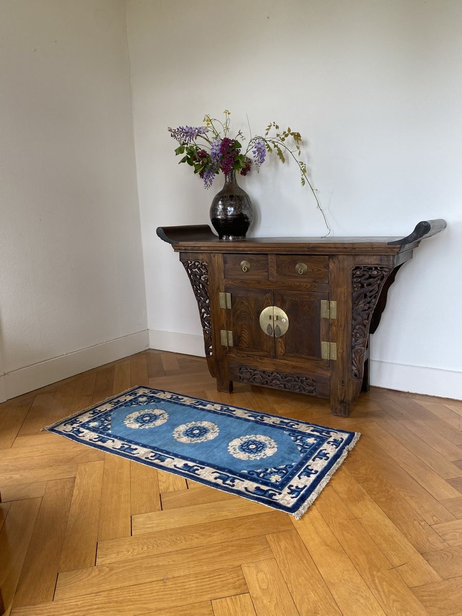 Credenze: Buffet chinois ancien avec sculptures de dragons – Usato da La Tour-de-Peilz venduto da SecondeVie 1