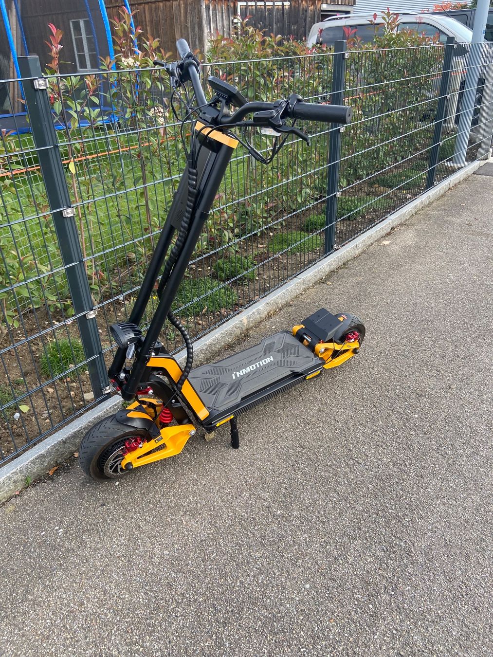 Scooter: Elektro Trottinett 🛴 – Usato da Embrach venduto da Toeffan