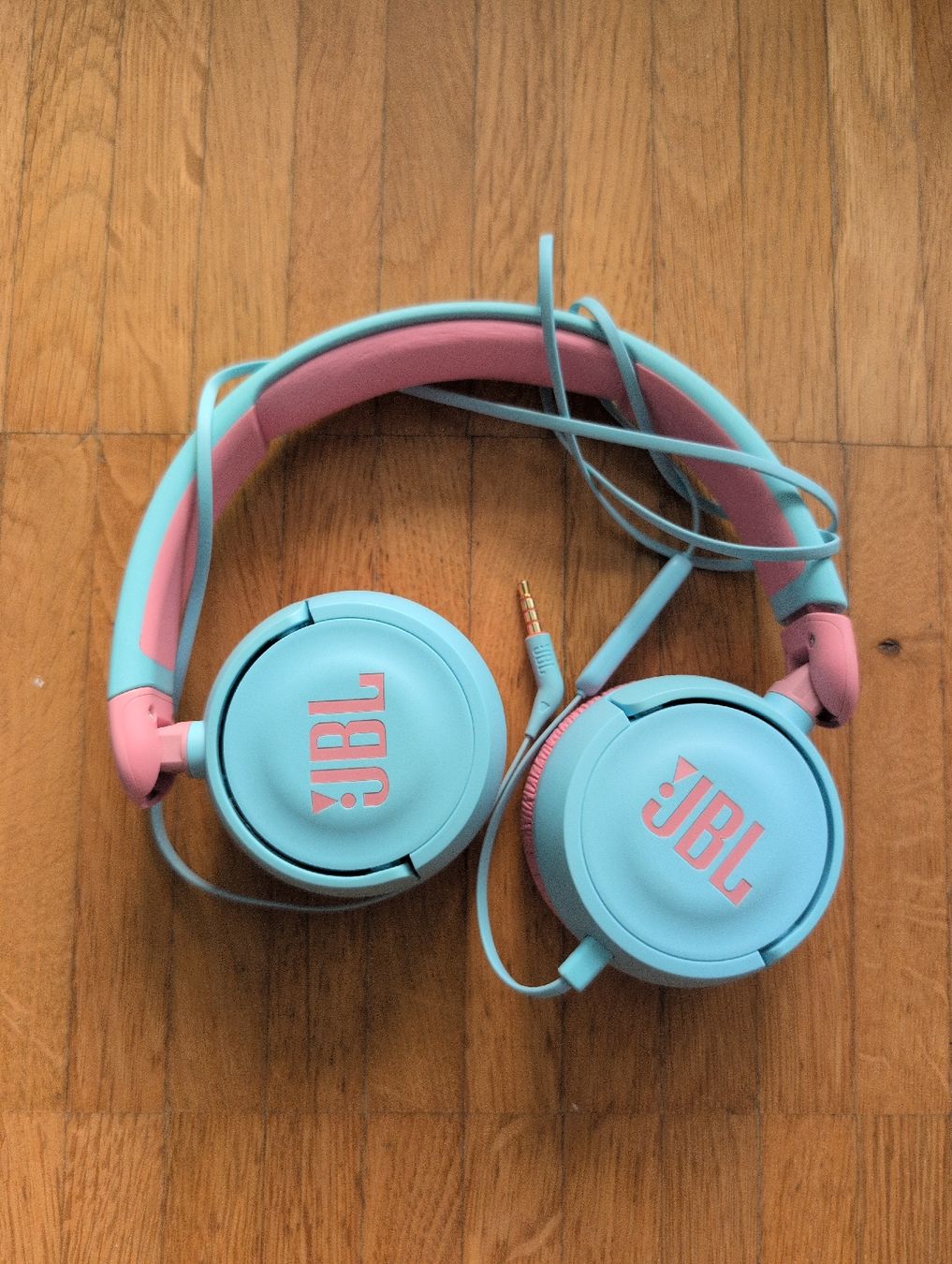 JBL Cuffie: Kinder Kopfhörer JBL blau/pink gebraucht – Usato da Schwerzenbach venduto da _charme_