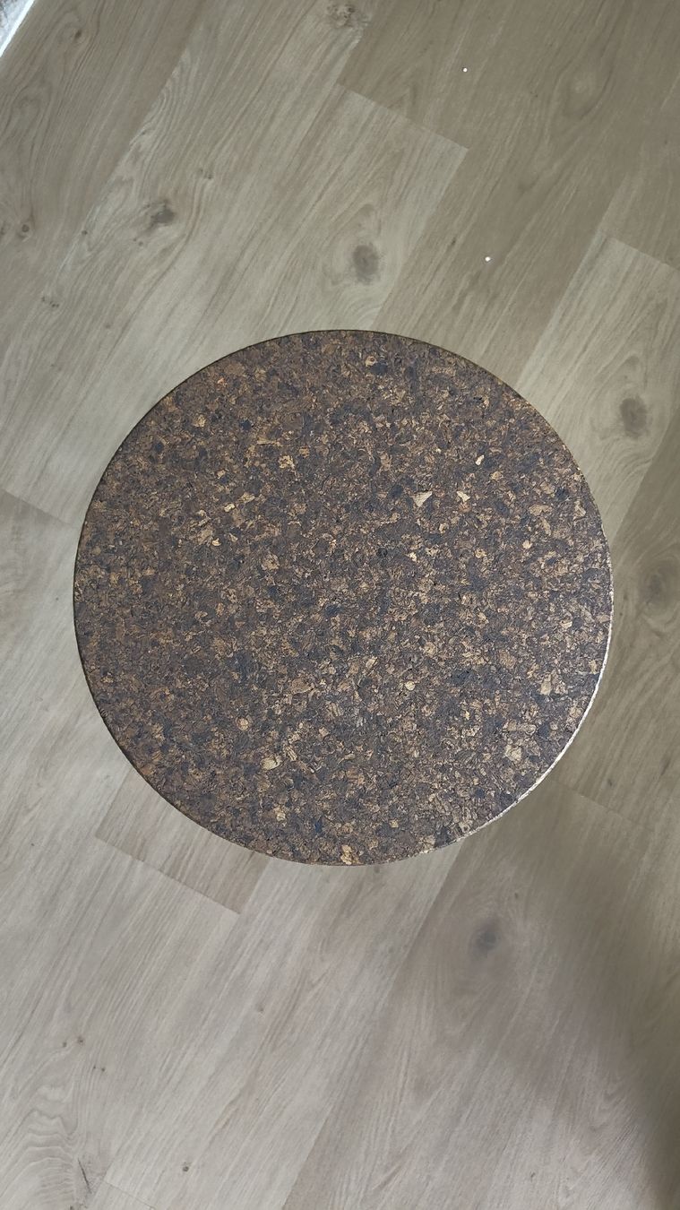 Ikea Set di tavolo e panche: Ikea Hocker und Couchtisch aus Kork – Usato da Würenlos venduto da Kev_adr_Mo 1