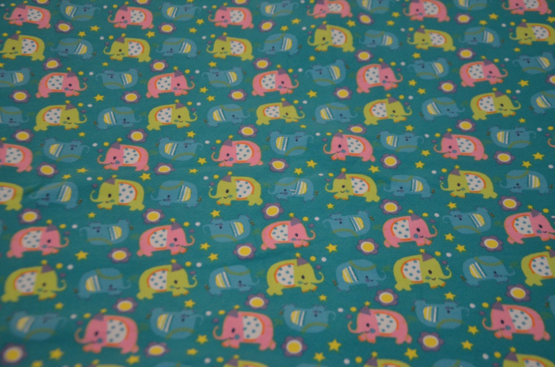 Stoffe: STOFF RESTE - JERSEY - CM 60X40 – Neu und originalverpackt aus Chiasso von Dolly015