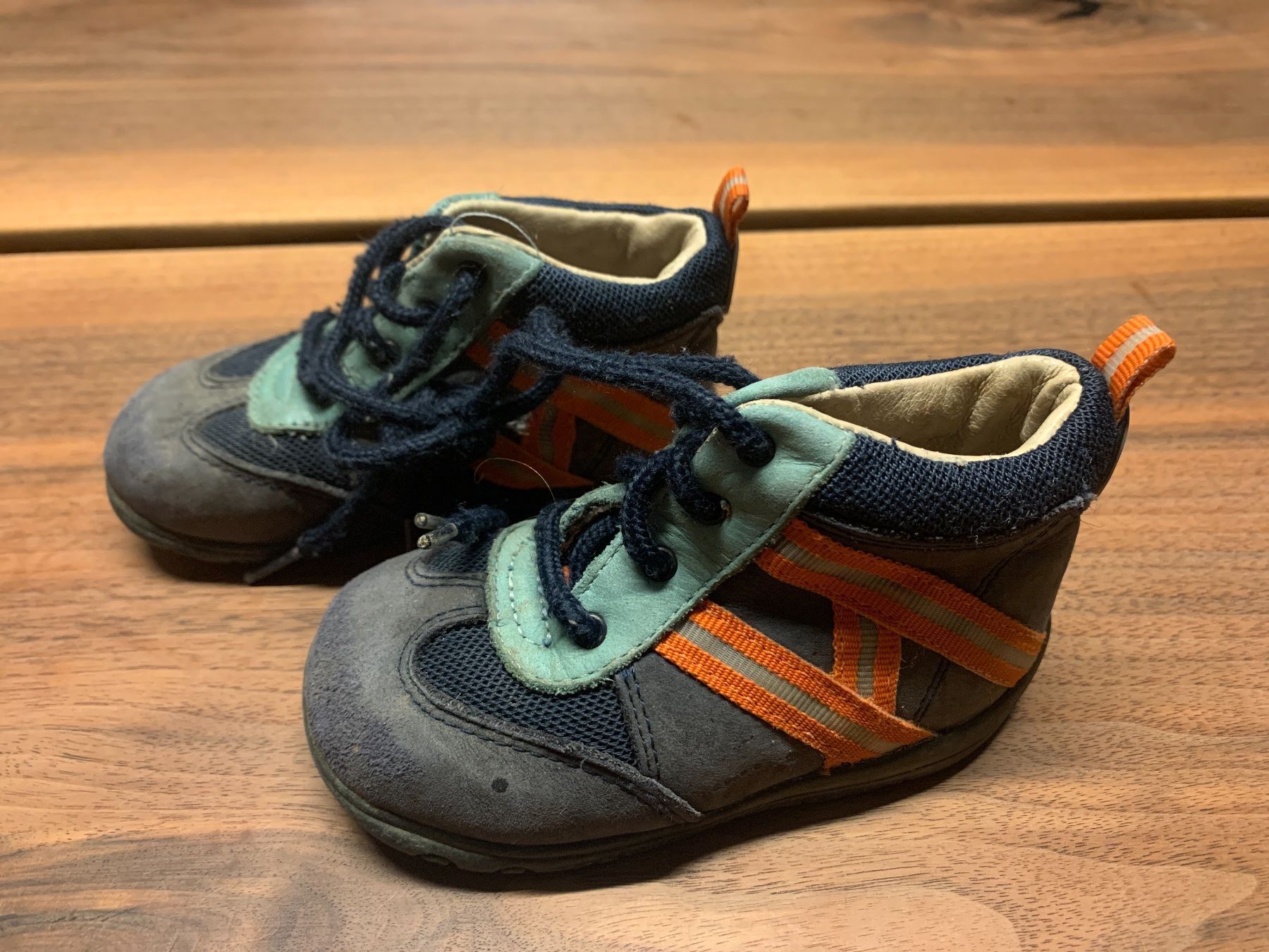 Schuhe für Jungen: Hohe Halbschuhe aus Leder Gr 20 – Gebraucht aus Kallnach von Thetrader 3