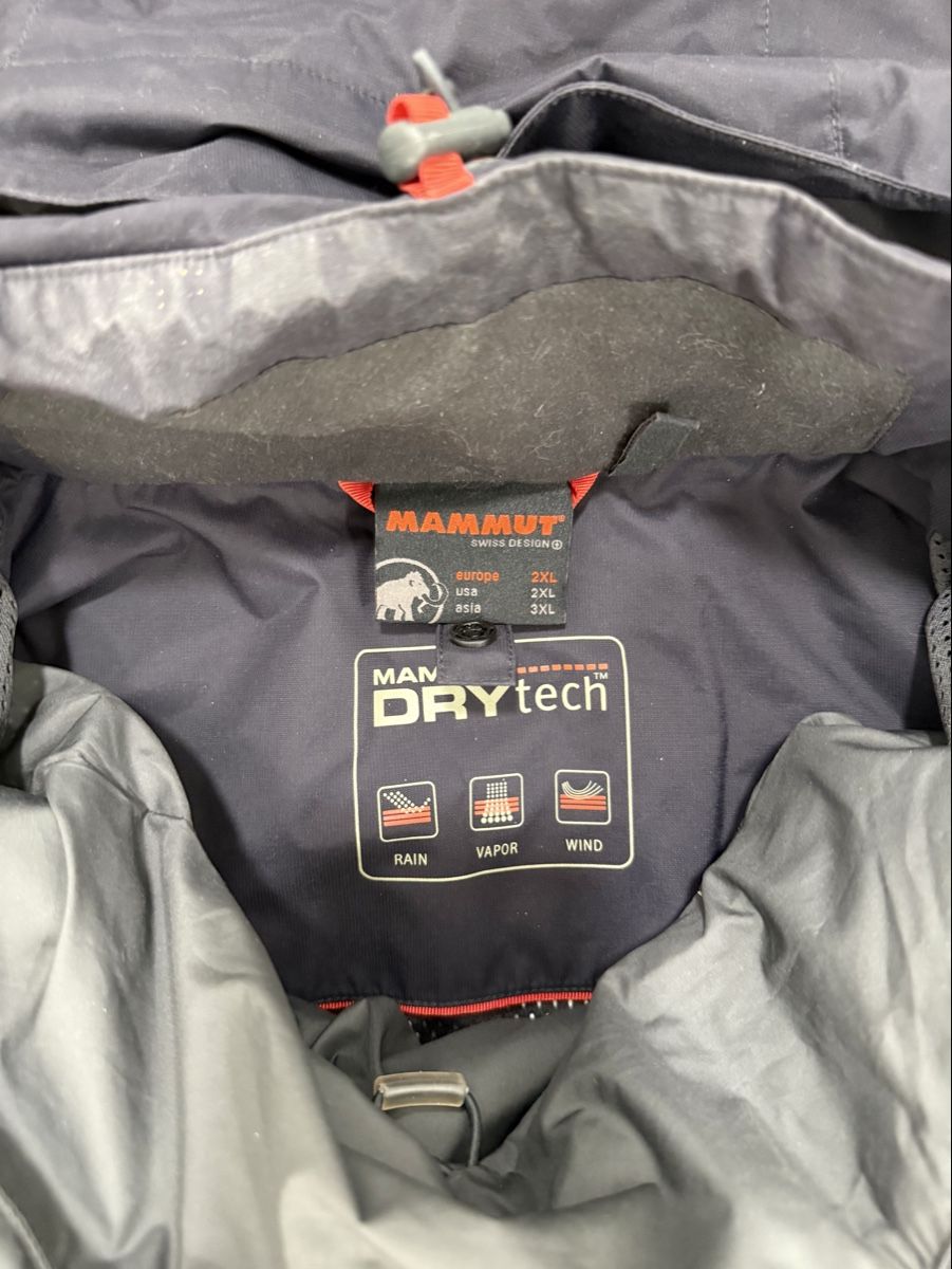 Mammut Giacche: Mammut Drytech Hardshell-Regenjacke – Usato da Alpnach Dorf venduto da Fatali 1